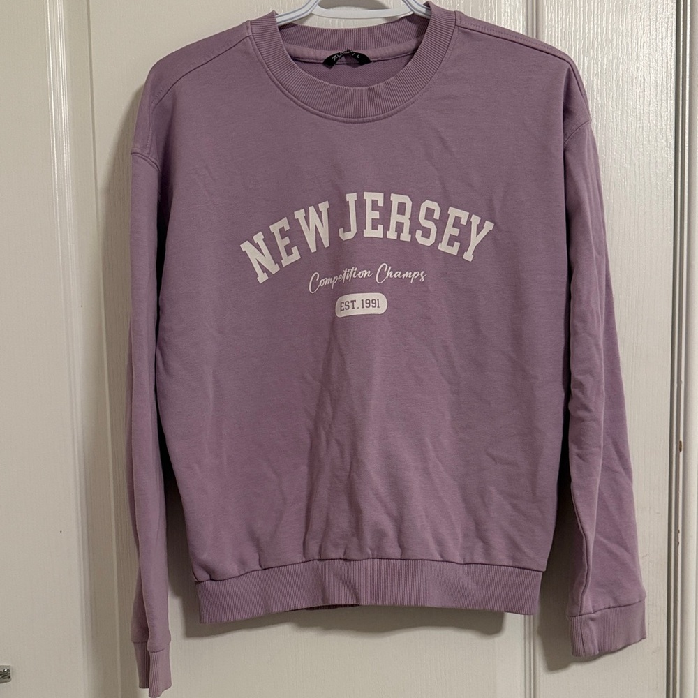 Lavender Crewneck Sweater with New Jersey Print